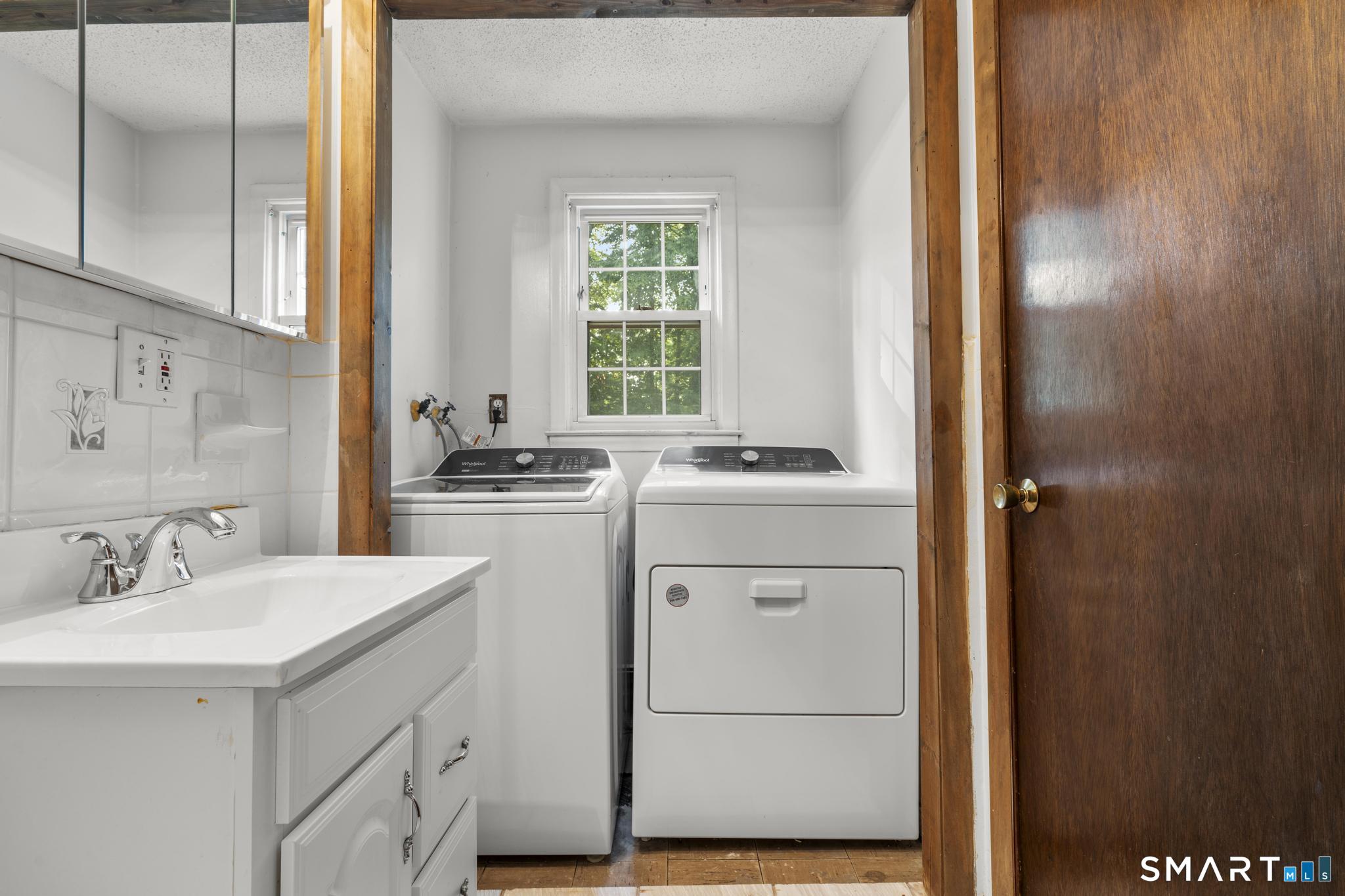 14 Briar Lane Bloomfield CT 06002