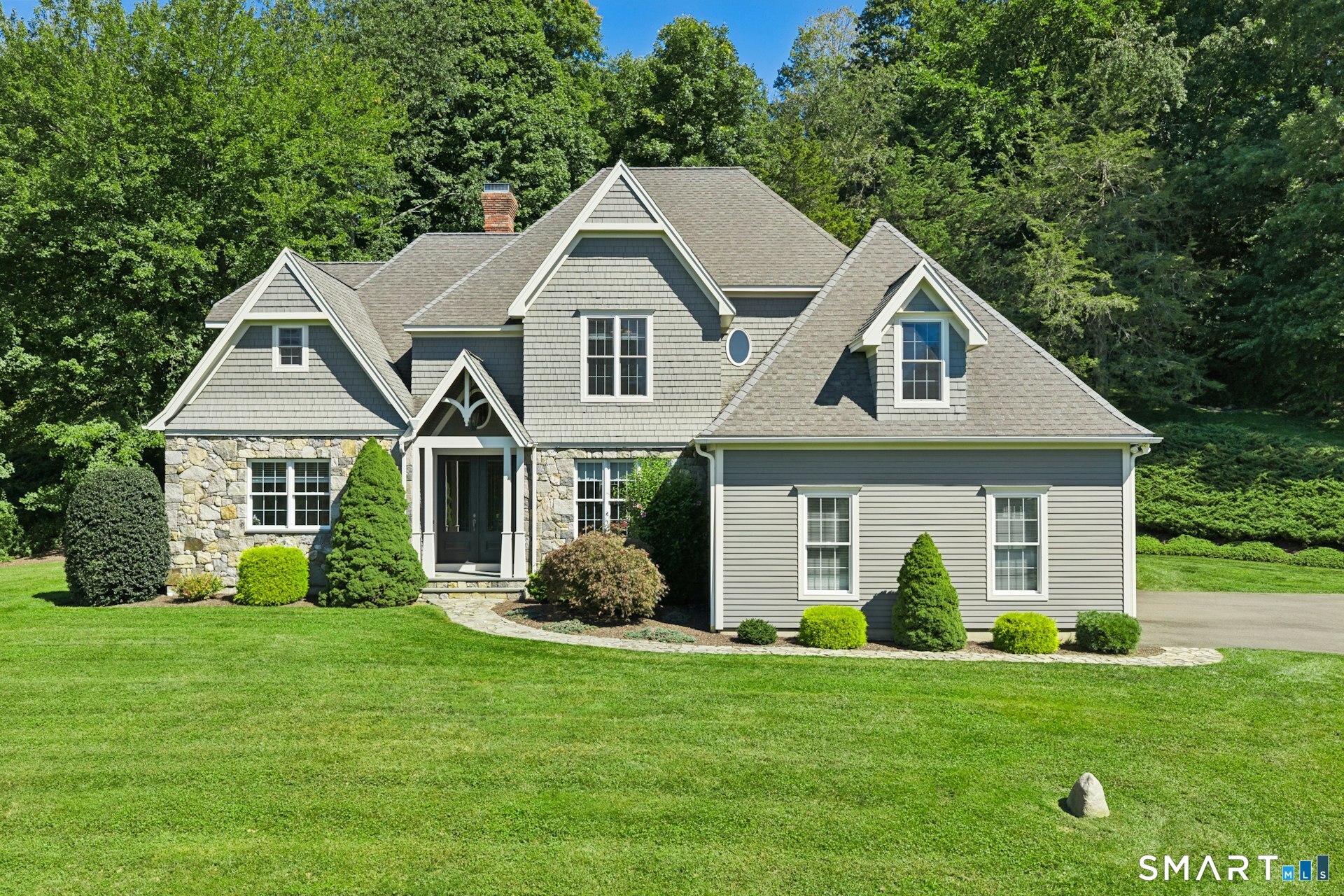 5 Wentworth Drive Newtown CT 06470