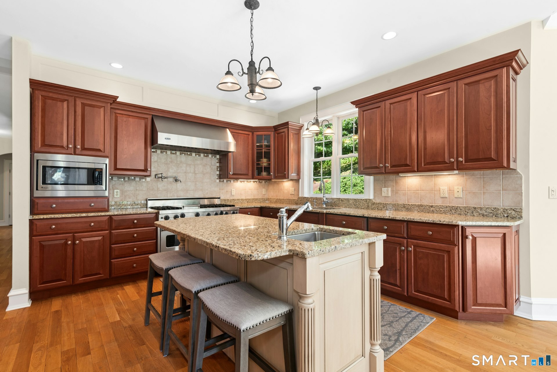 5 Wentworth Drive Newtown CT 06470