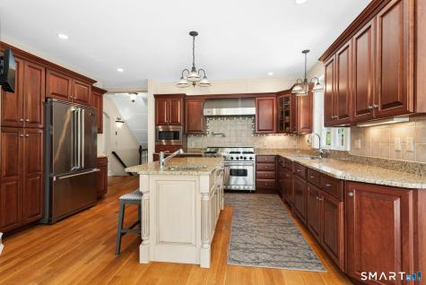 5 Wentworth Drive Newtown CT 06470