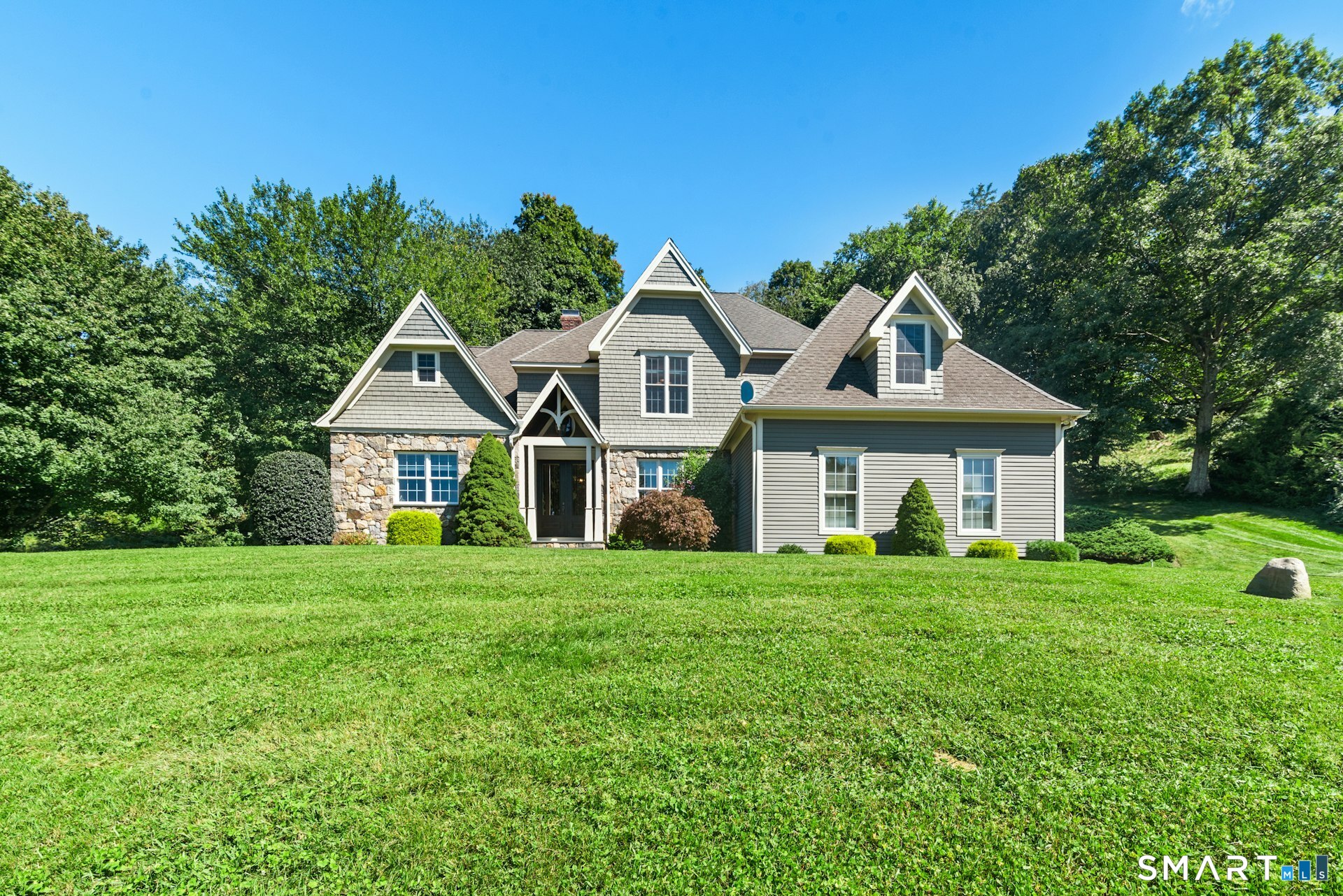 5 Wentworth Drive Newtown CT 06470