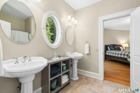 5 Wentworth Drive Newtown CT 06470