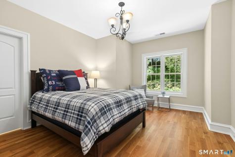5 Wentworth Drive Newtown CT 06470
