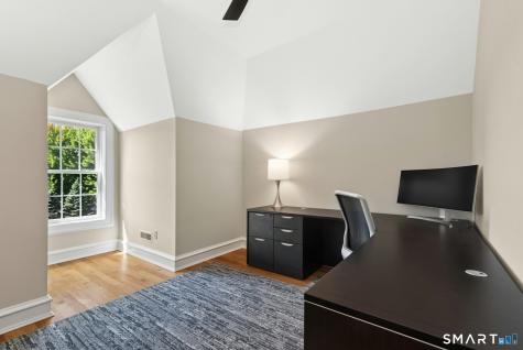 5 Wentworth Drive Newtown CT 06470