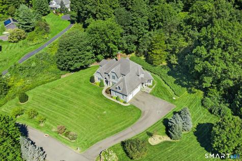 5 Wentworth Drive Newtown CT 06470