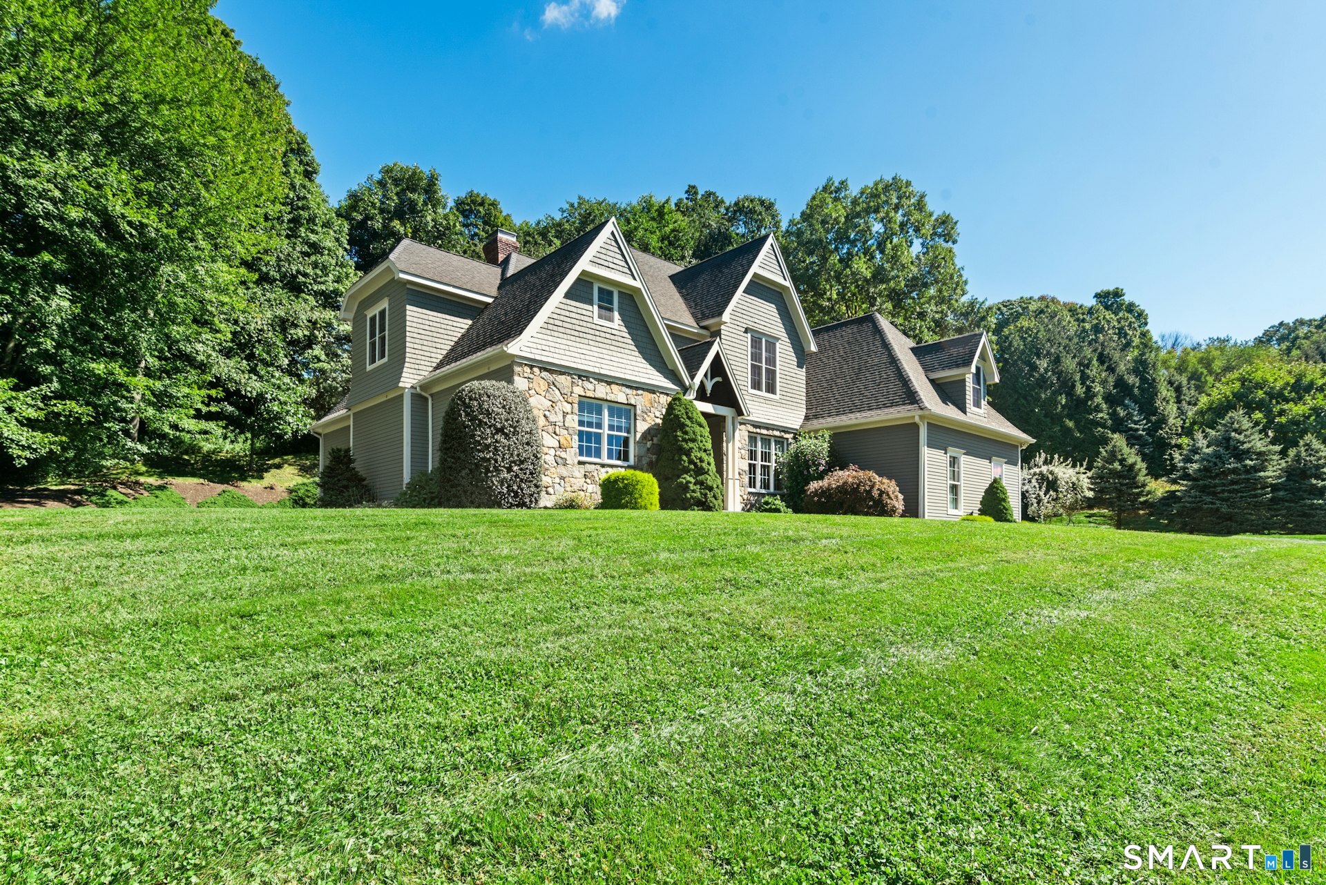 5 Wentworth Drive Newtown CT 06470