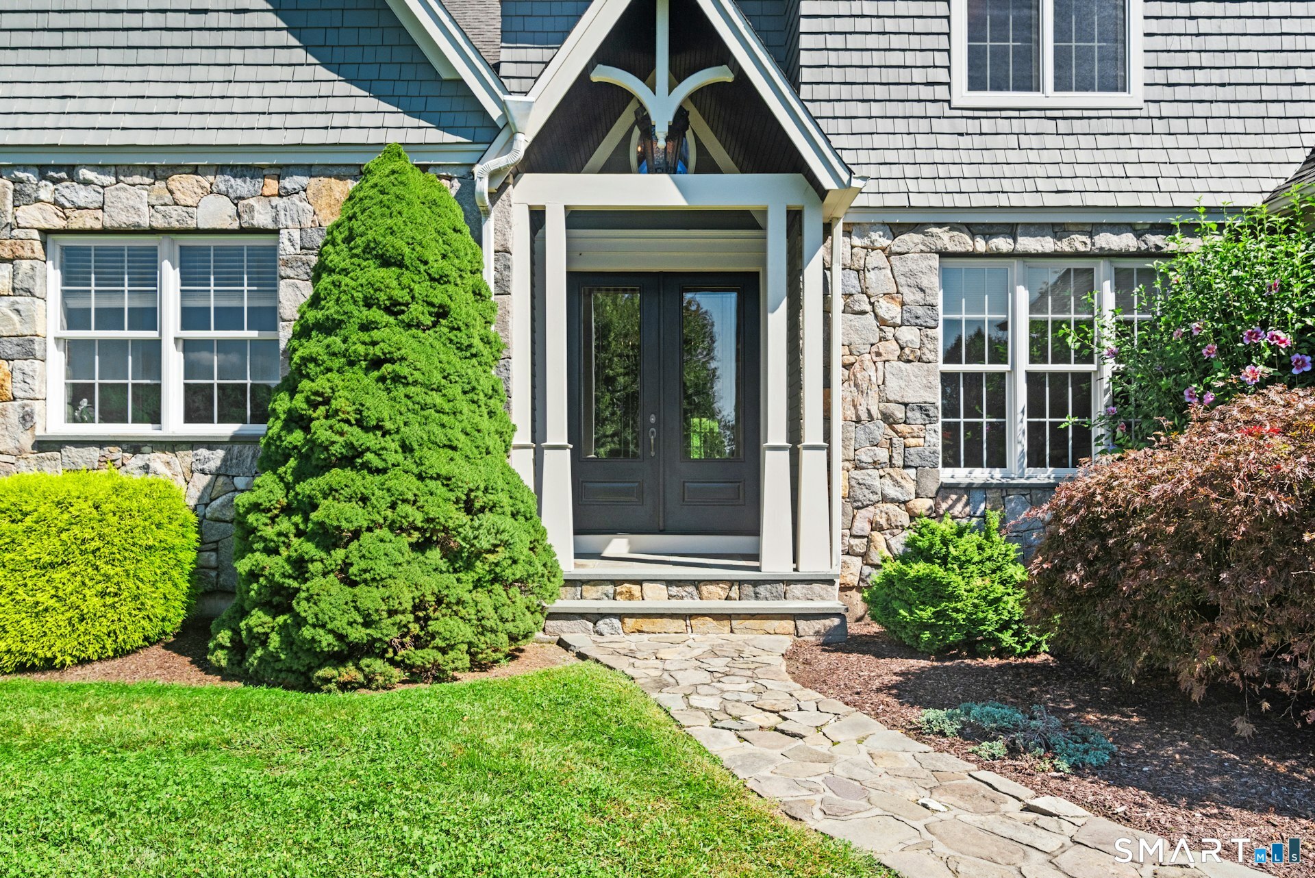 5 Wentworth Drive Newtown CT 06470
