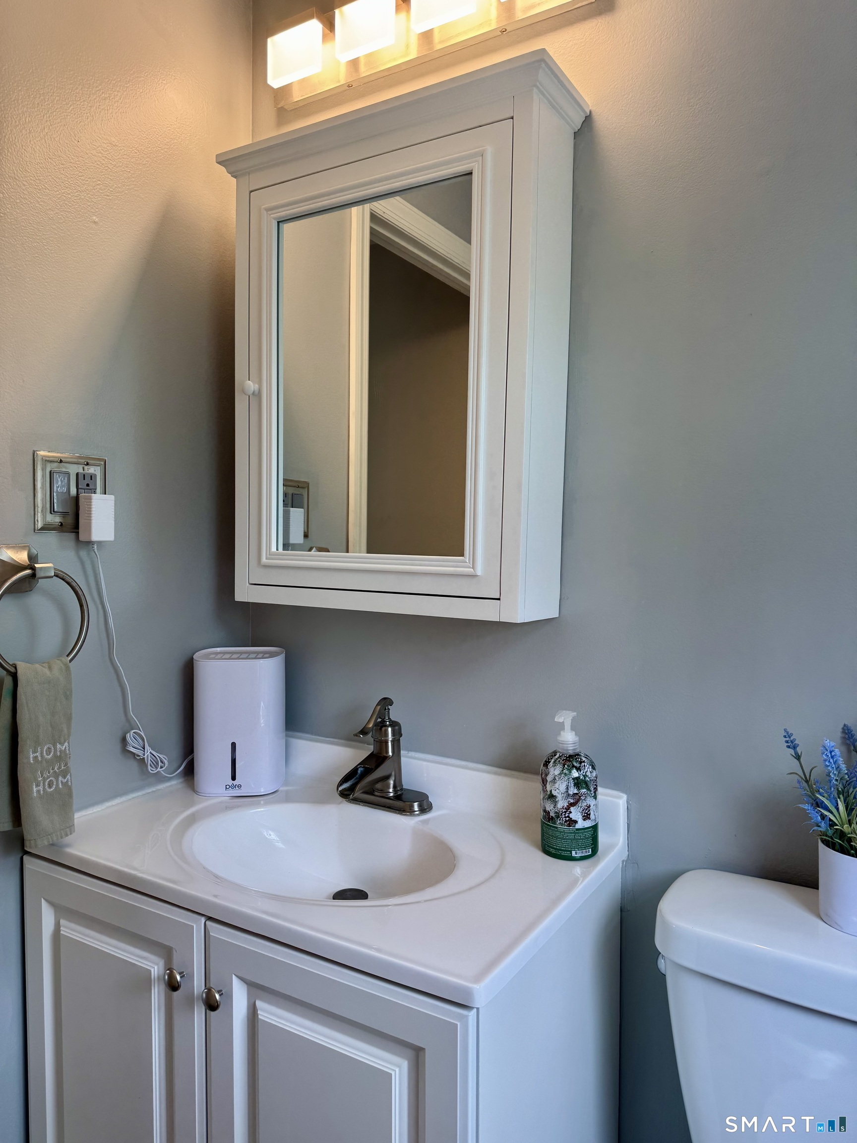 309 South Elm Street Windsor Locks CT 06096