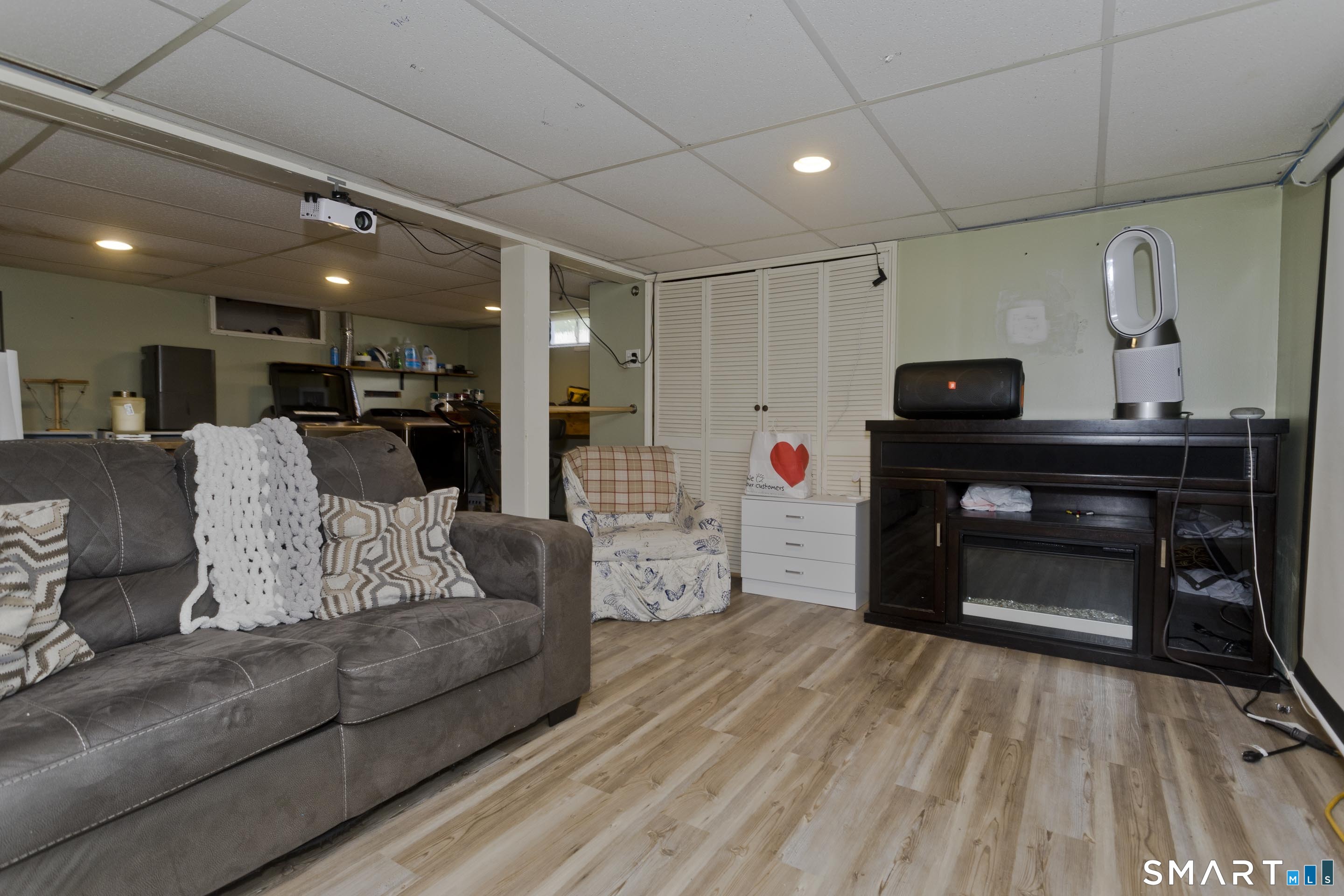 309 South Elm Street Windsor Locks CT 06096