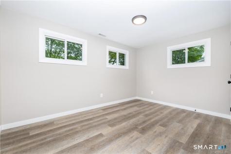 17 Audette Drive Wallingford CT 06492