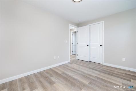 17 Audette Drive Wallingford CT 06492