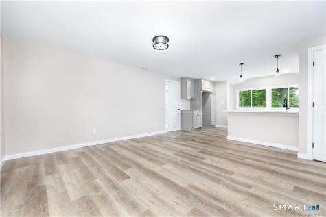 17 Audette Drive Wallingford CT 06492