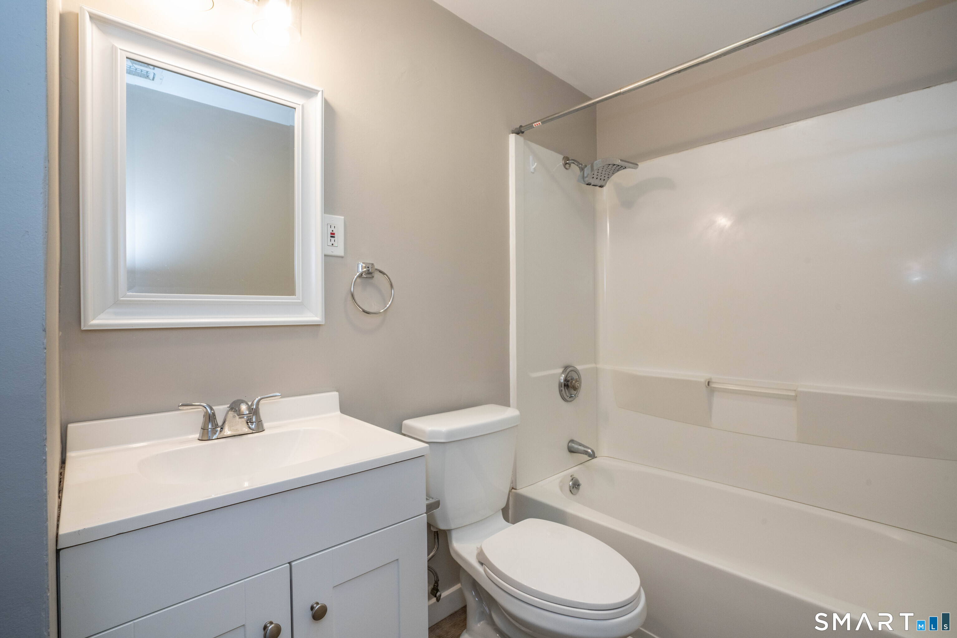 17 Audette Drive Wallingford CT 06492