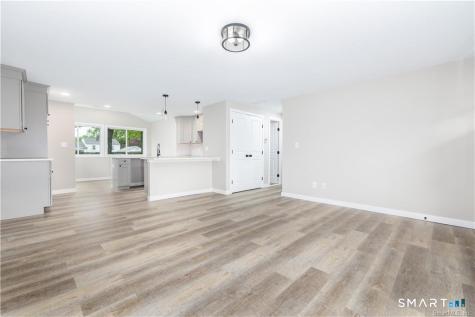 17 Audette Drive Wallingford CT 06492