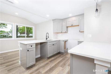 17 Audette Drive Wallingford CT 06492