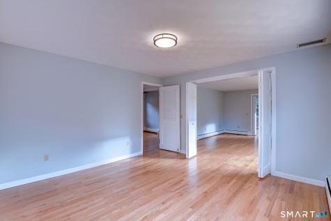 24 Canaan Way Simsbury CT 06070