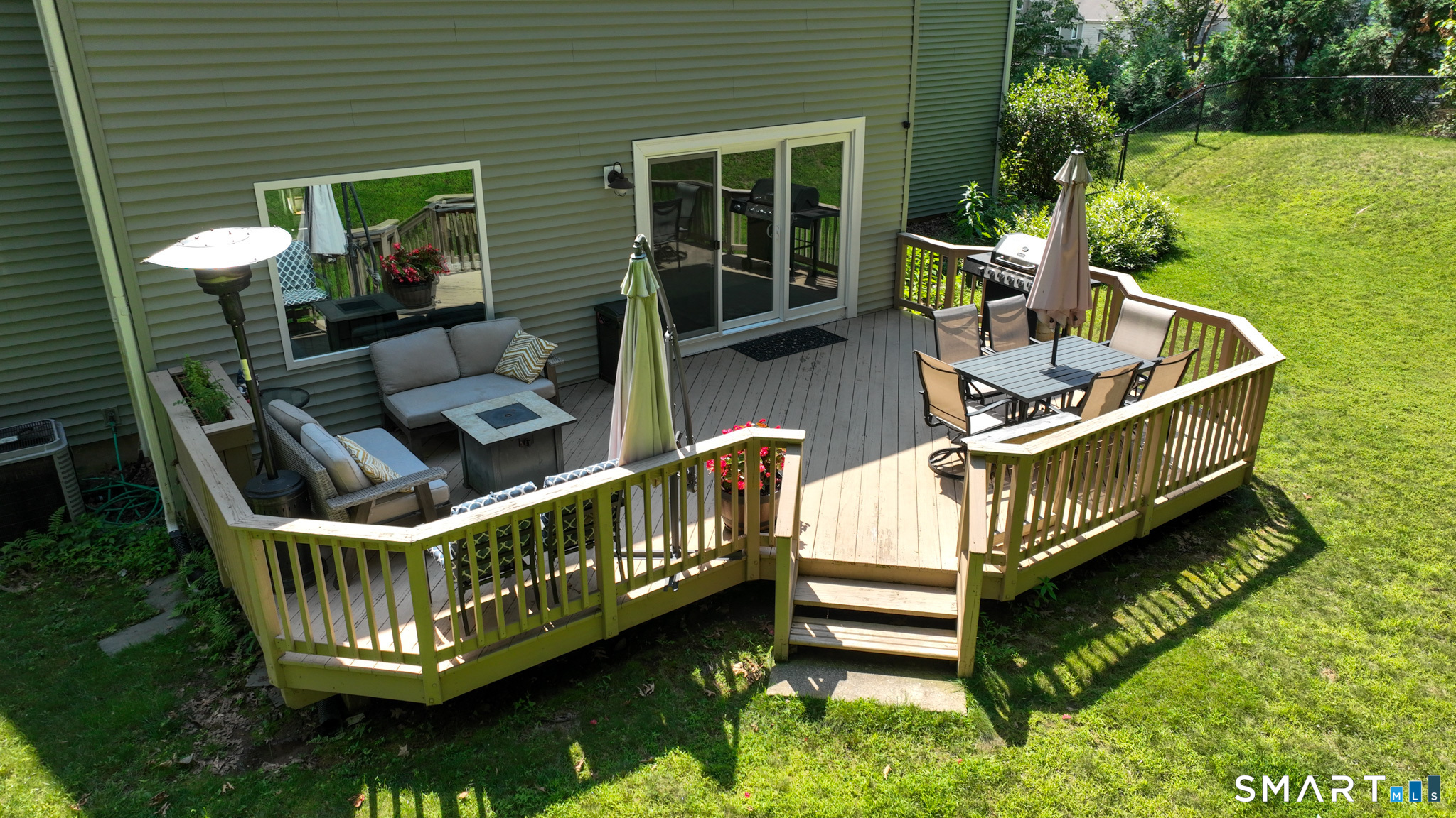 22 Canterbury Lane Farmington CT 06085