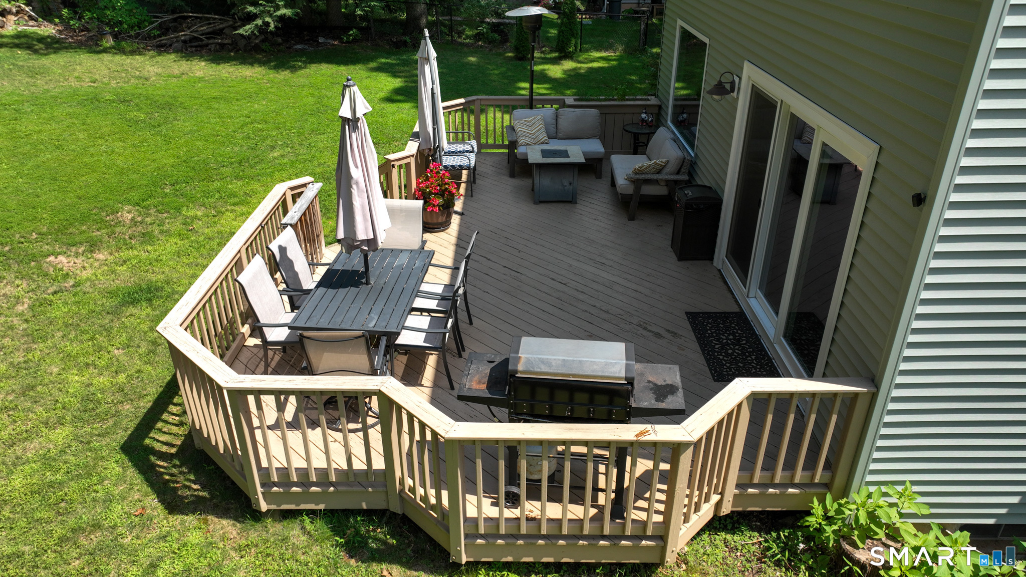 22 Canterbury Lane Farmington CT 06085