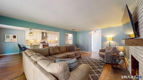 22 Canterbury Lane Farmington CT 06085