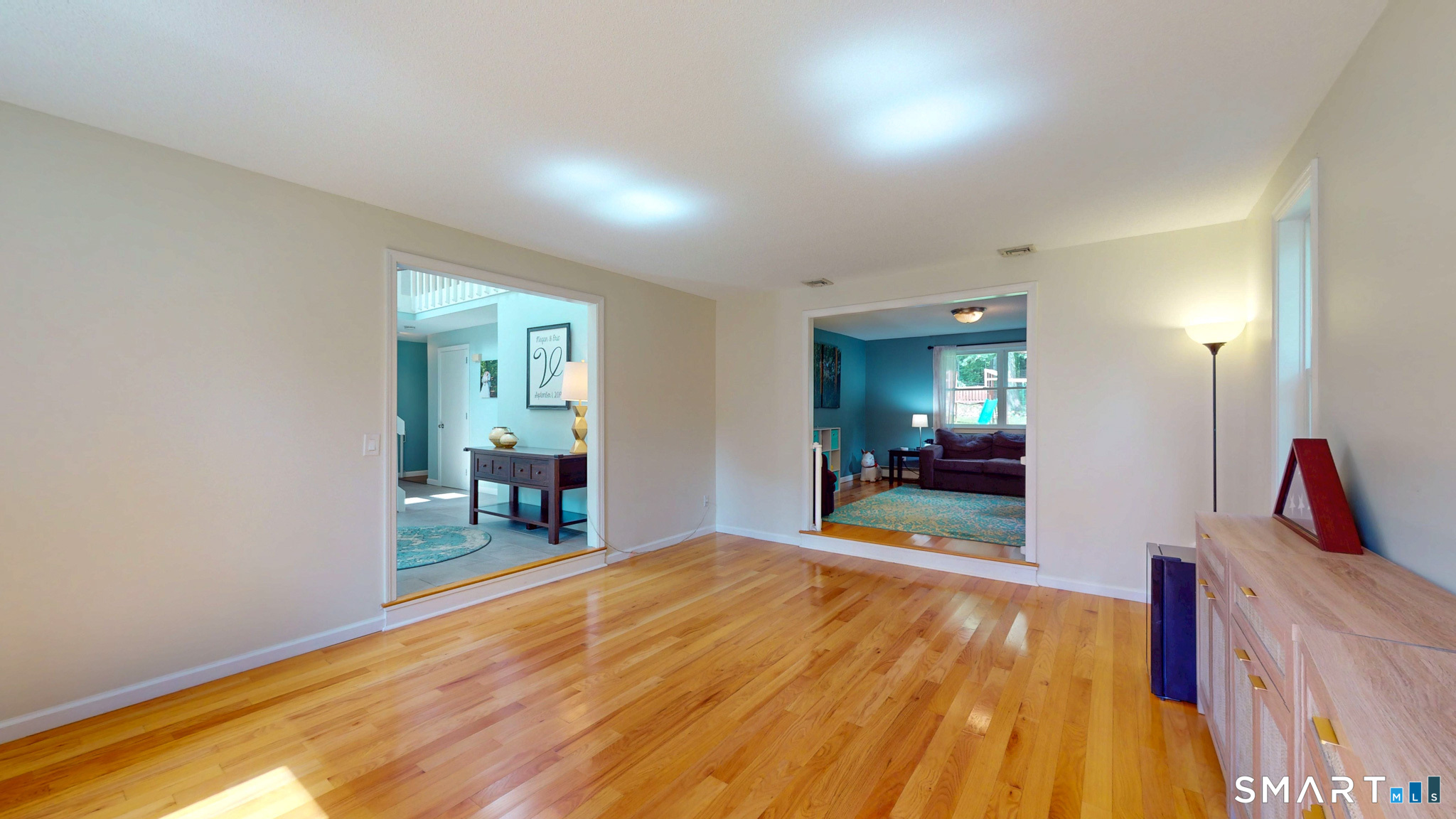 22 Canterbury Lane Farmington CT 06085