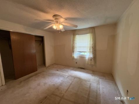 249 Malcolm Road West Haven CT 06516