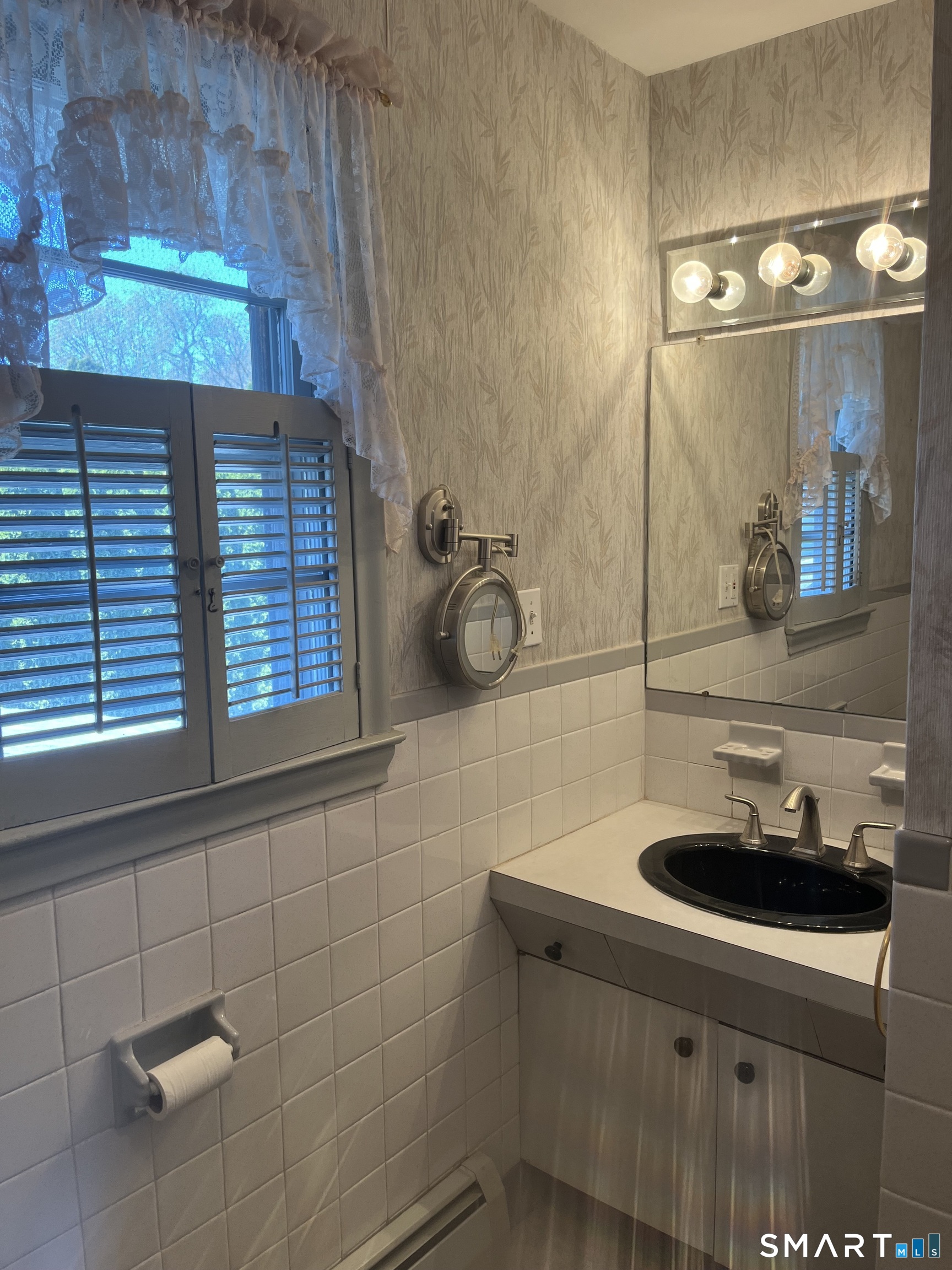 298 Chipman Street Waterbury CT 06708