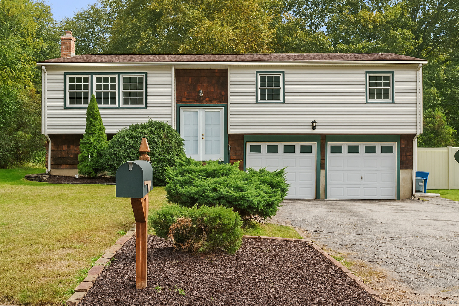 10 Crestview Drive Ledyard CT 06335