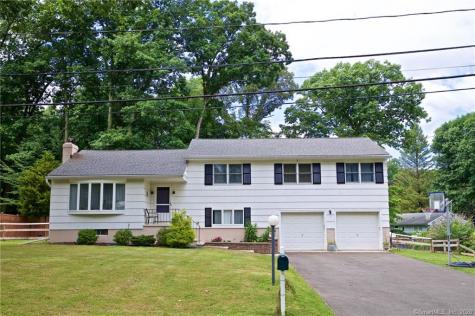 24 Ravenwood Road Norwalk CT 06850