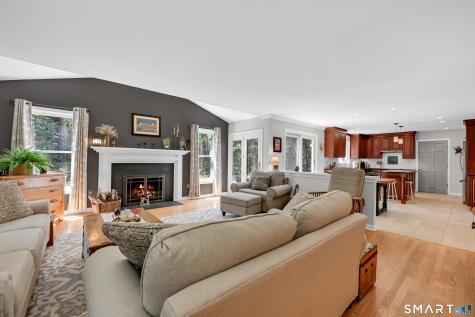 107 Robin Drive Canton CT 06019