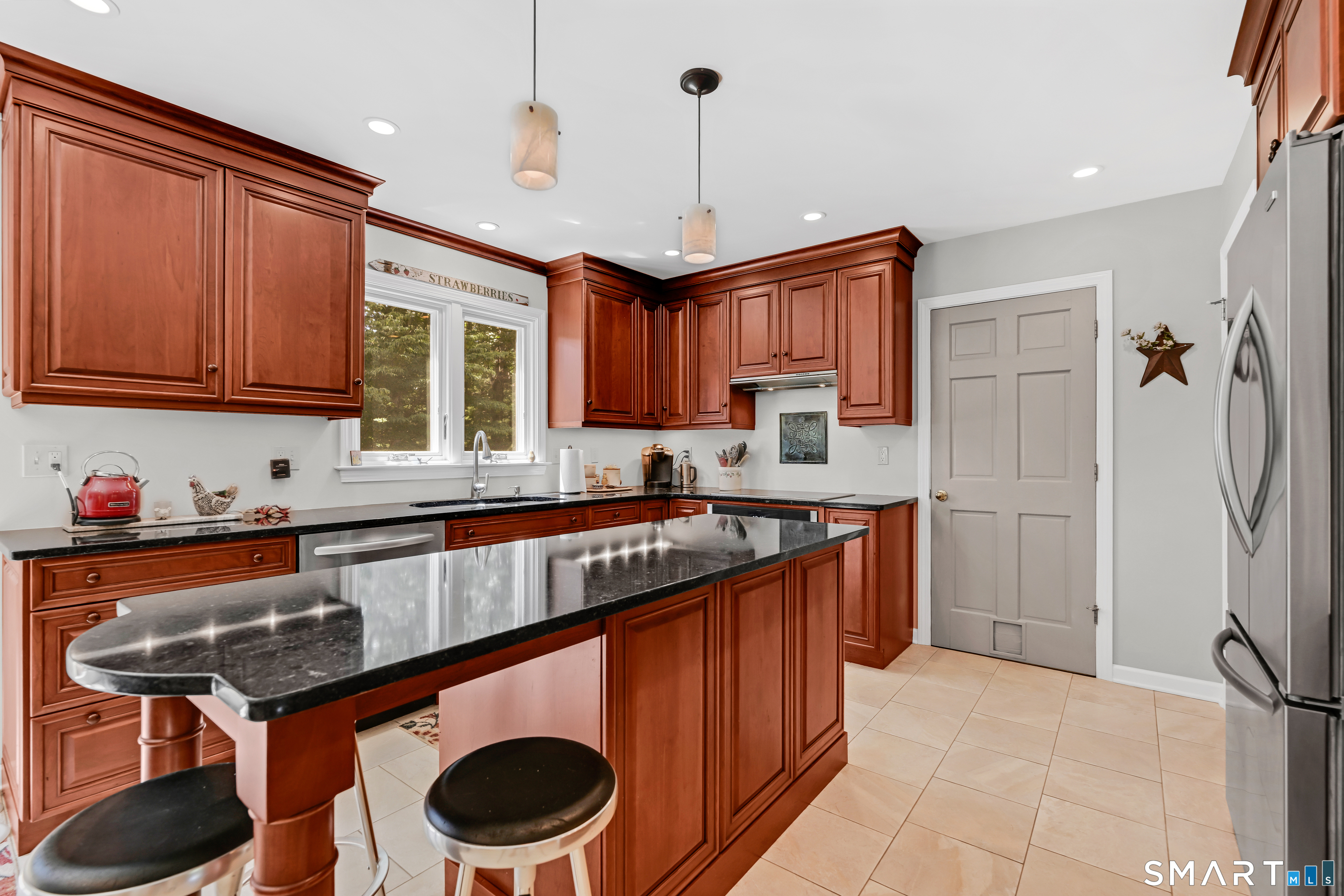 107 Robin Drive Canton CT 06019