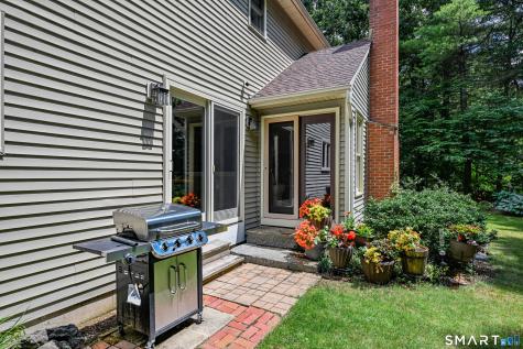 107 Robin Drive Canton CT 06019