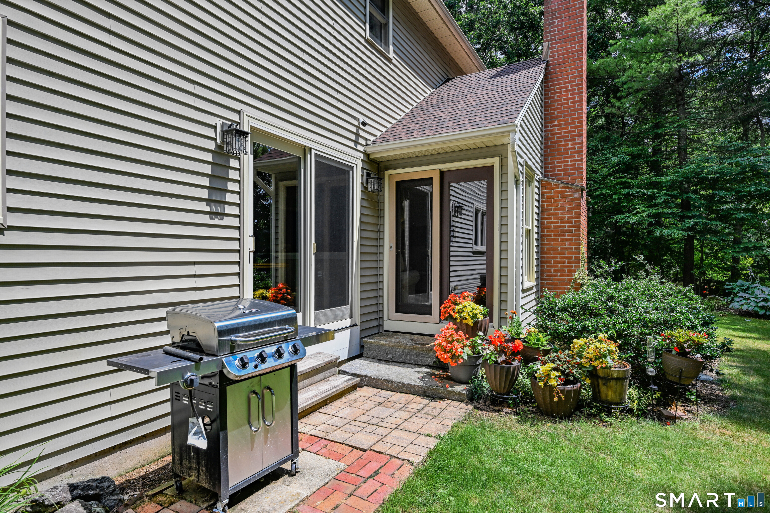 107 Robin Drive Canton CT 06019