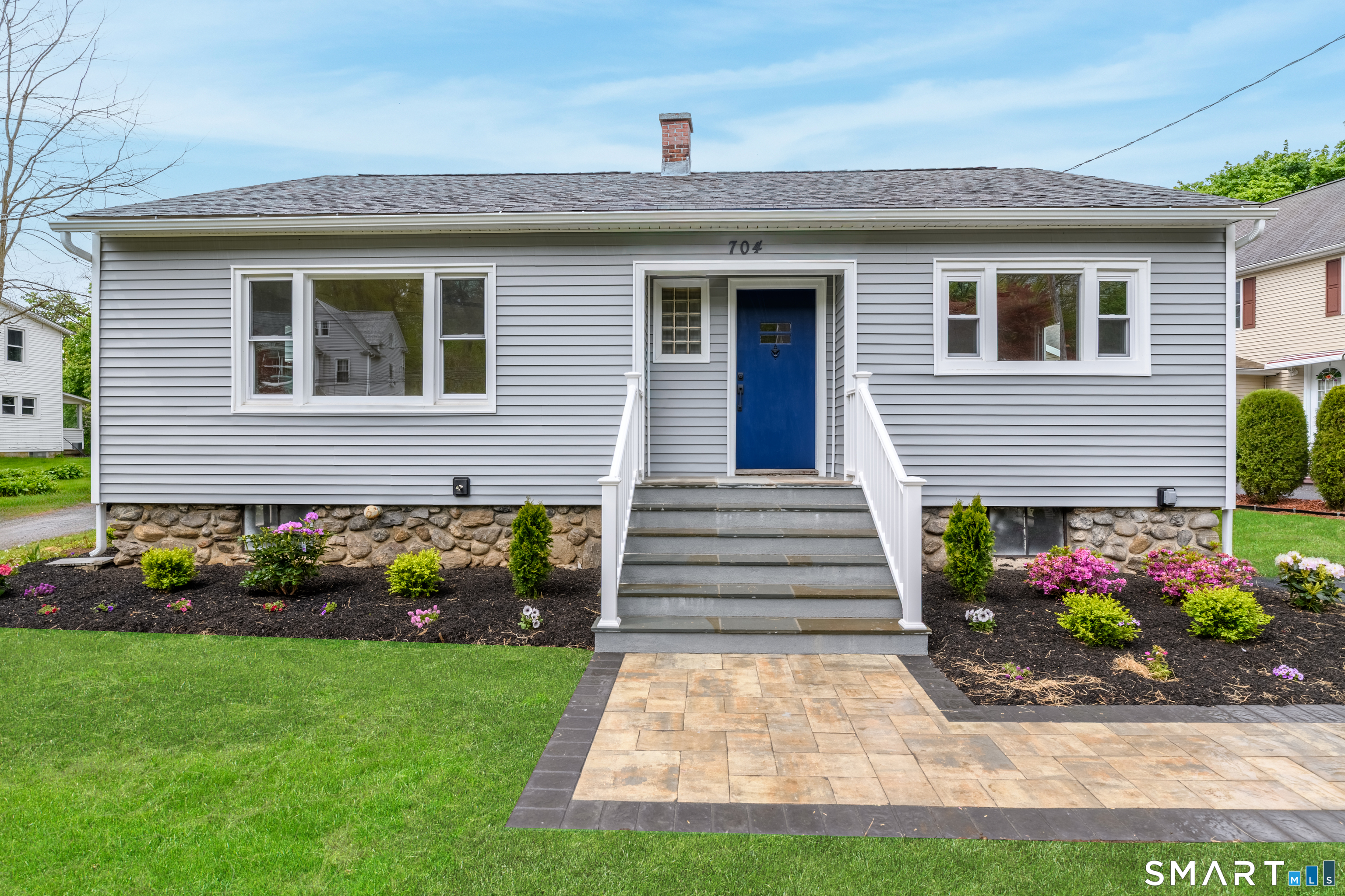 704 High Street Naugatuck CT 06770