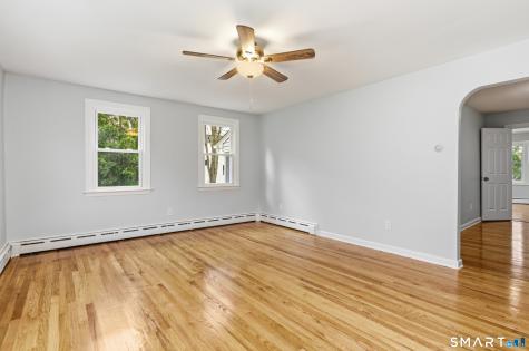 704 High Street Naugatuck CT 06770