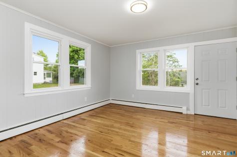 704 High Street Naugatuck CT 06770