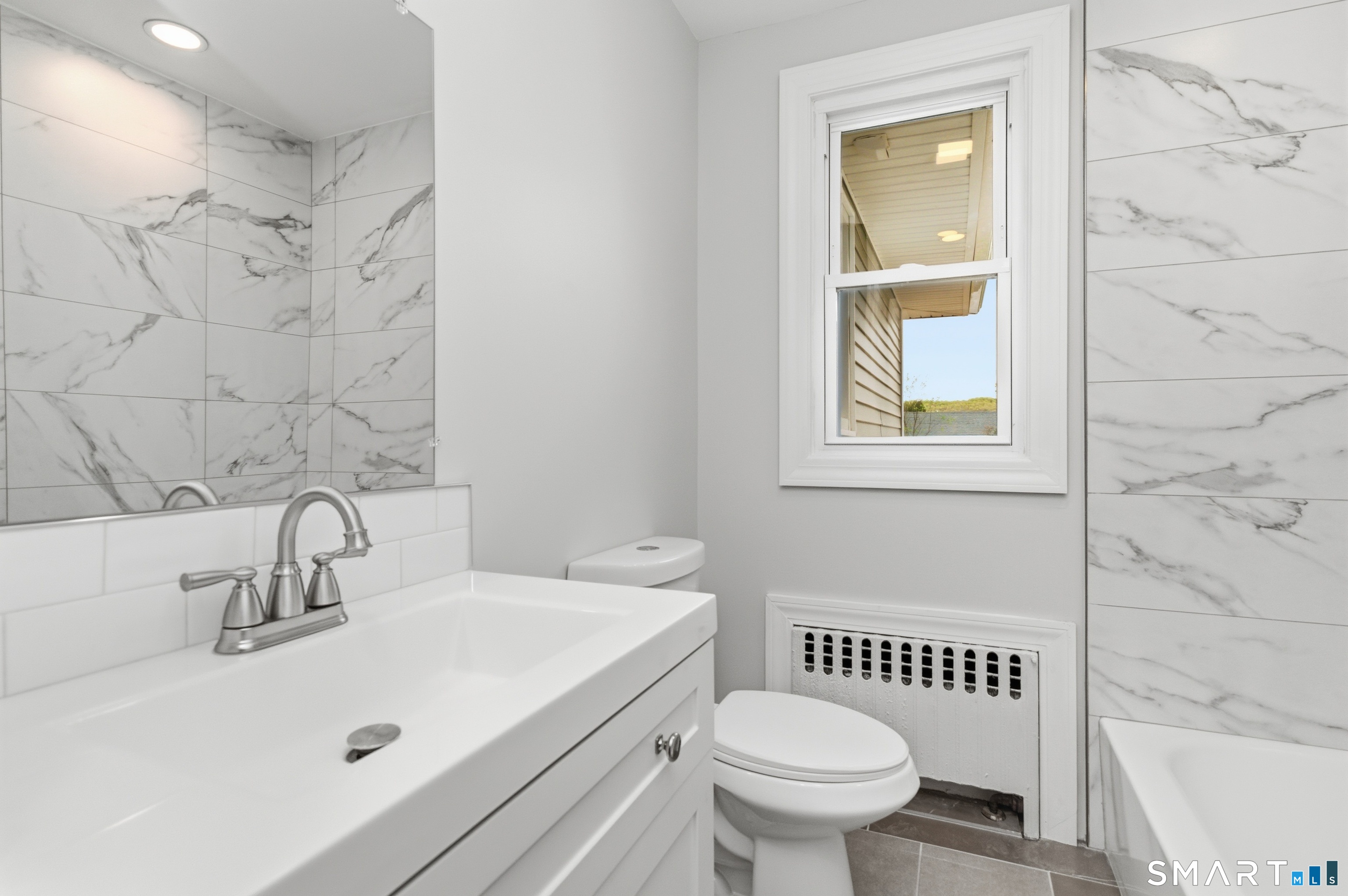 704 High Street Naugatuck CT 06770