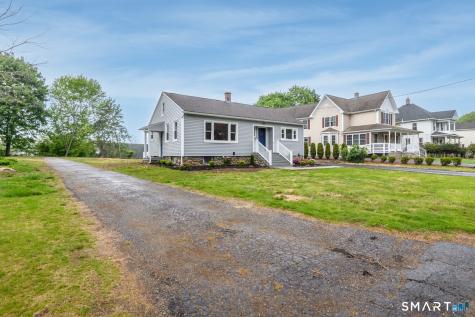 704 High Street Naugatuck CT 06770