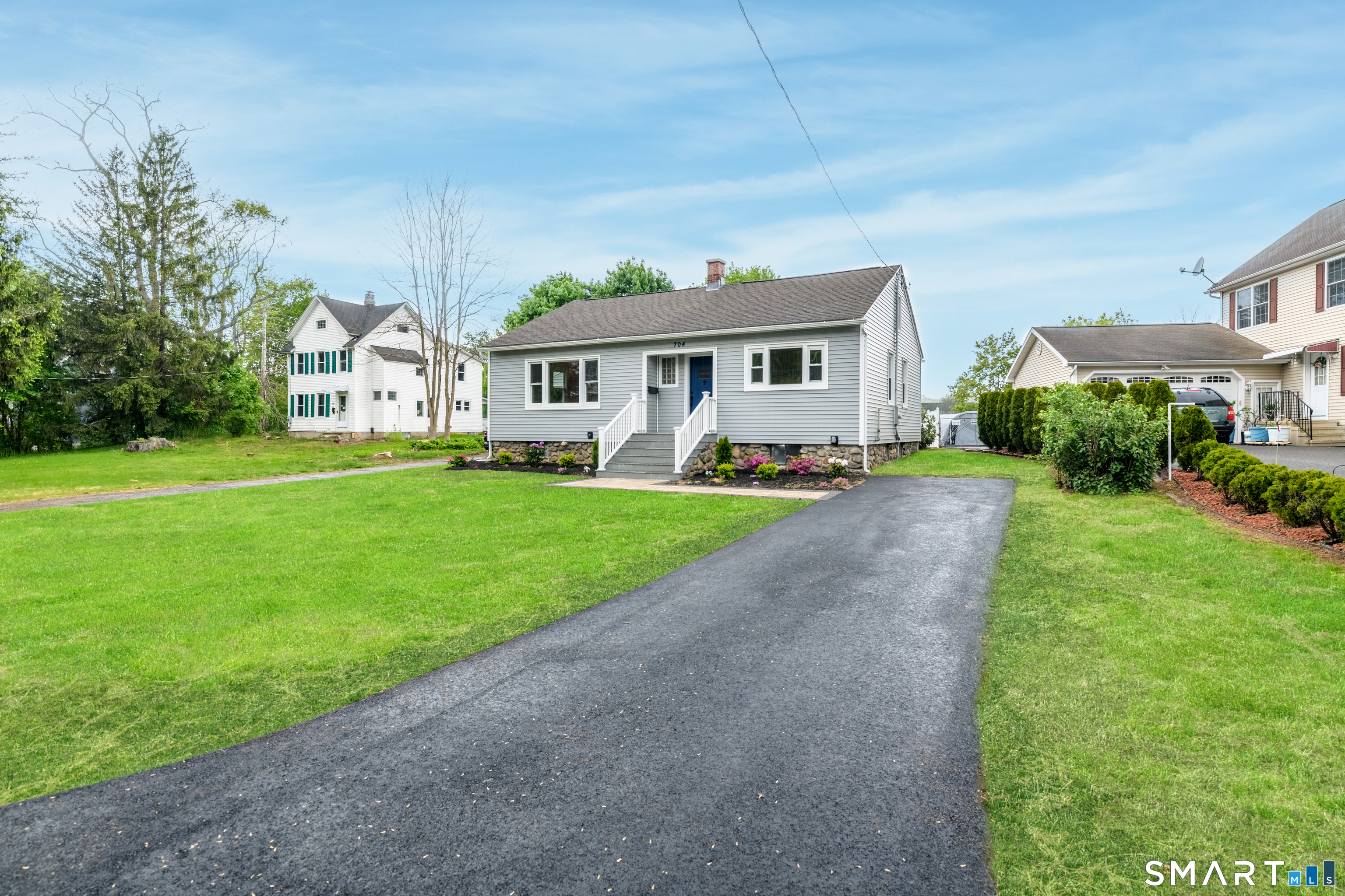 704 High Street Naugatuck CT 06770
