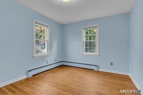 9 Victoria Drive Branford CT 06405
