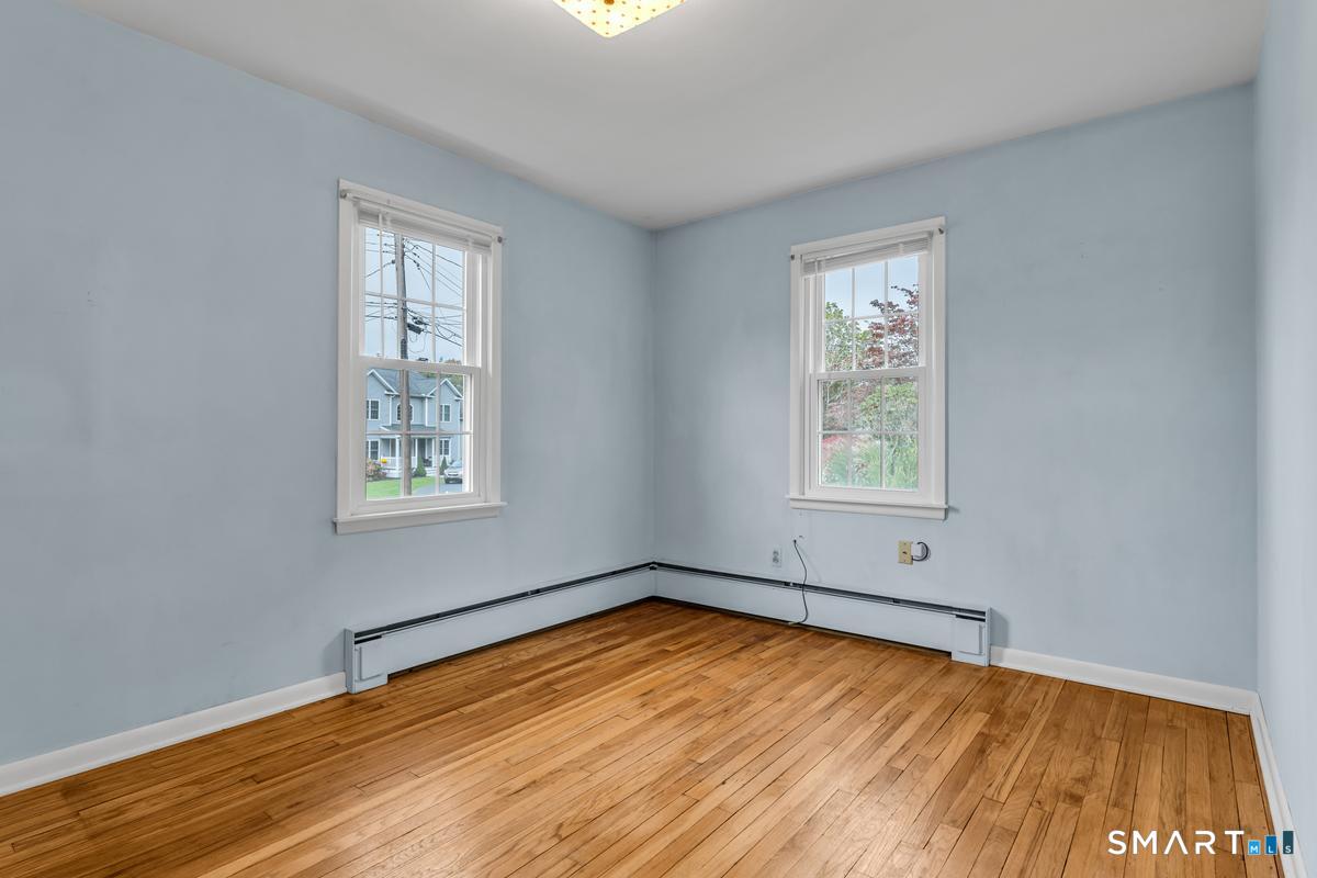 9 Victoria Drive Branford CT 06405
