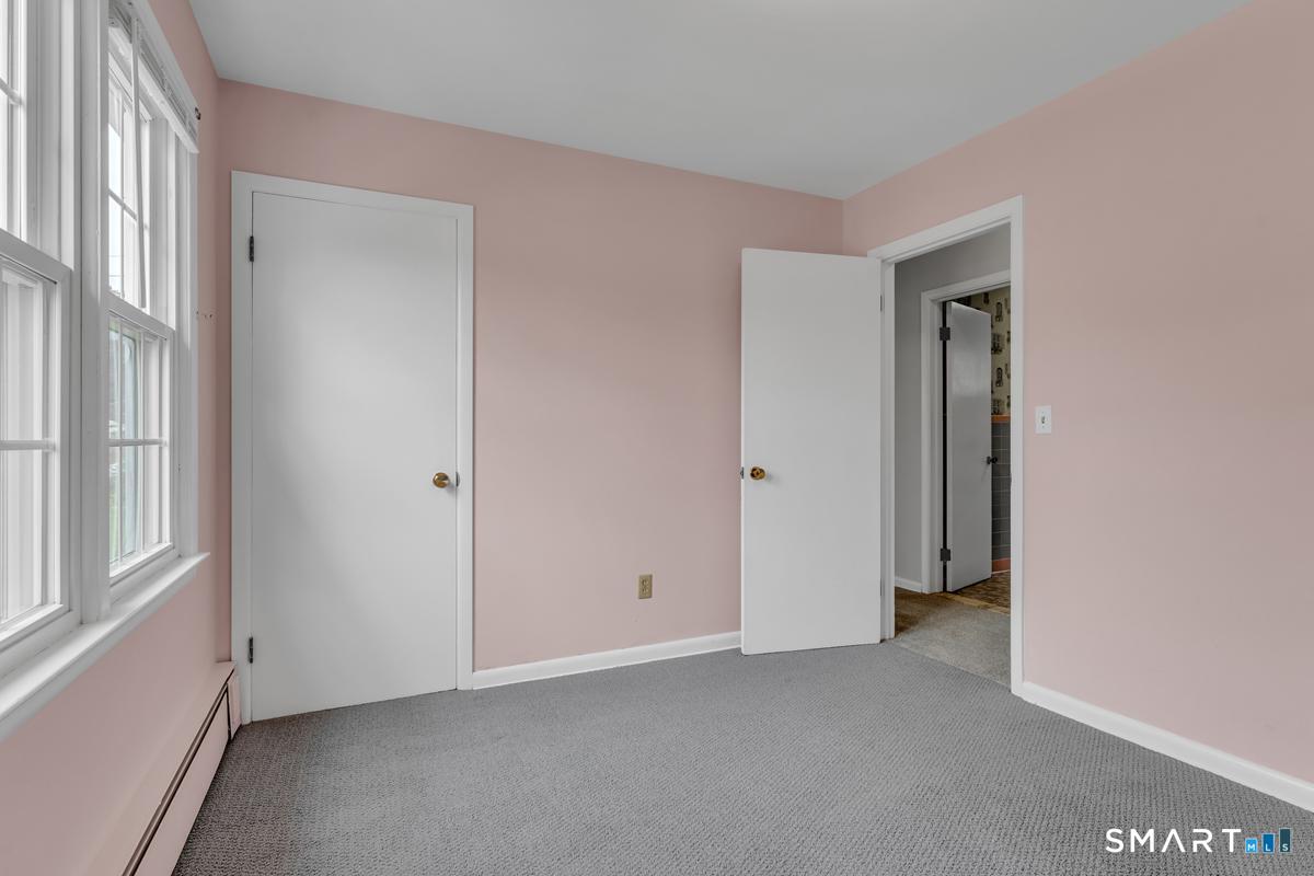 9 Victoria Drive Branford CT 06405