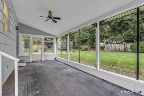 9 Victoria Drive Branford CT 06405