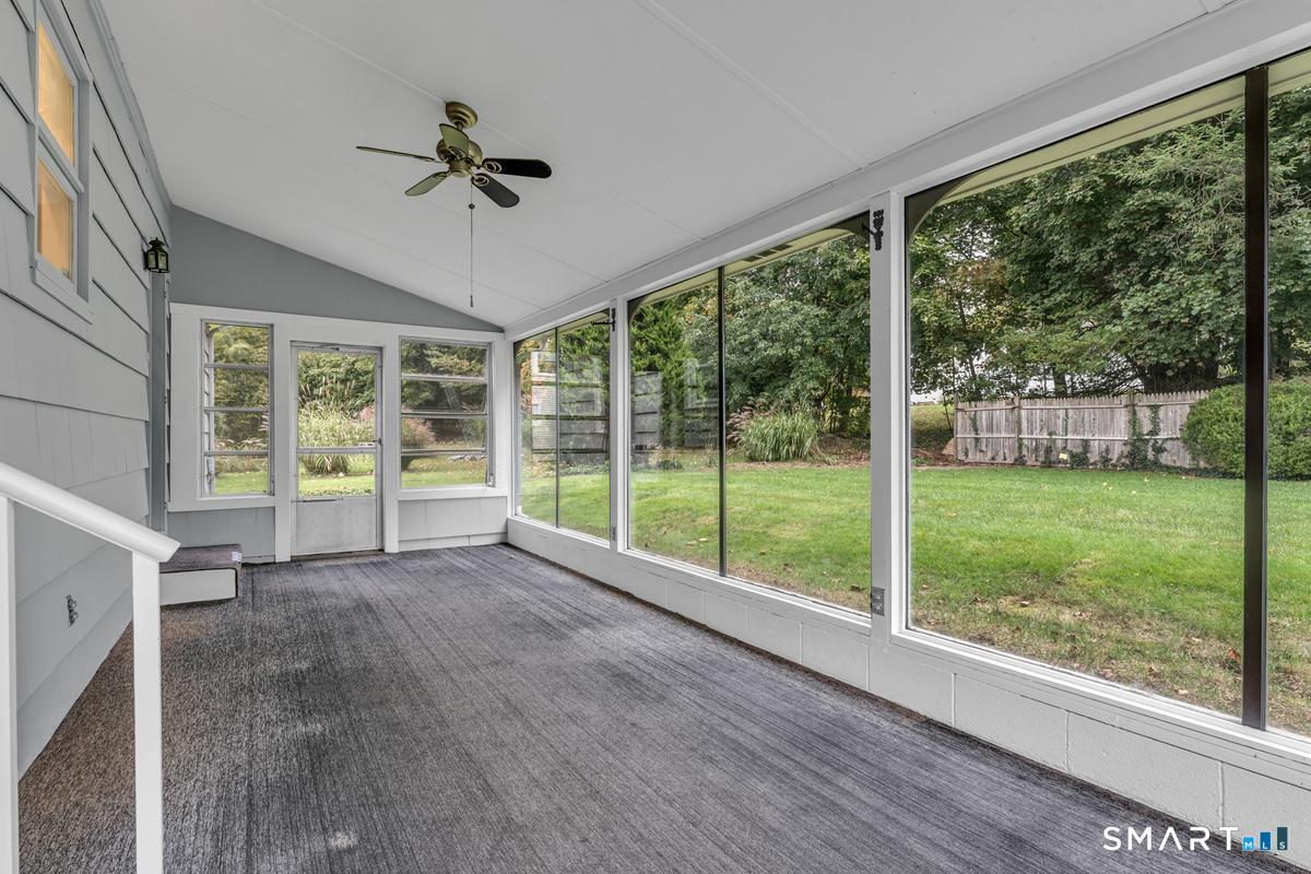 9 Victoria Drive Branford CT 06405