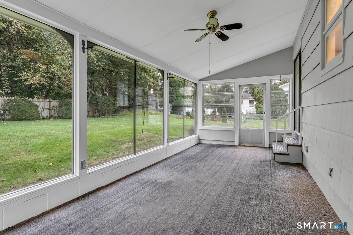 9 Victoria Drive Branford CT 06405