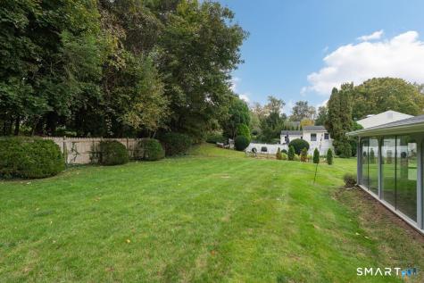 9 Victoria Drive Branford CT 06405