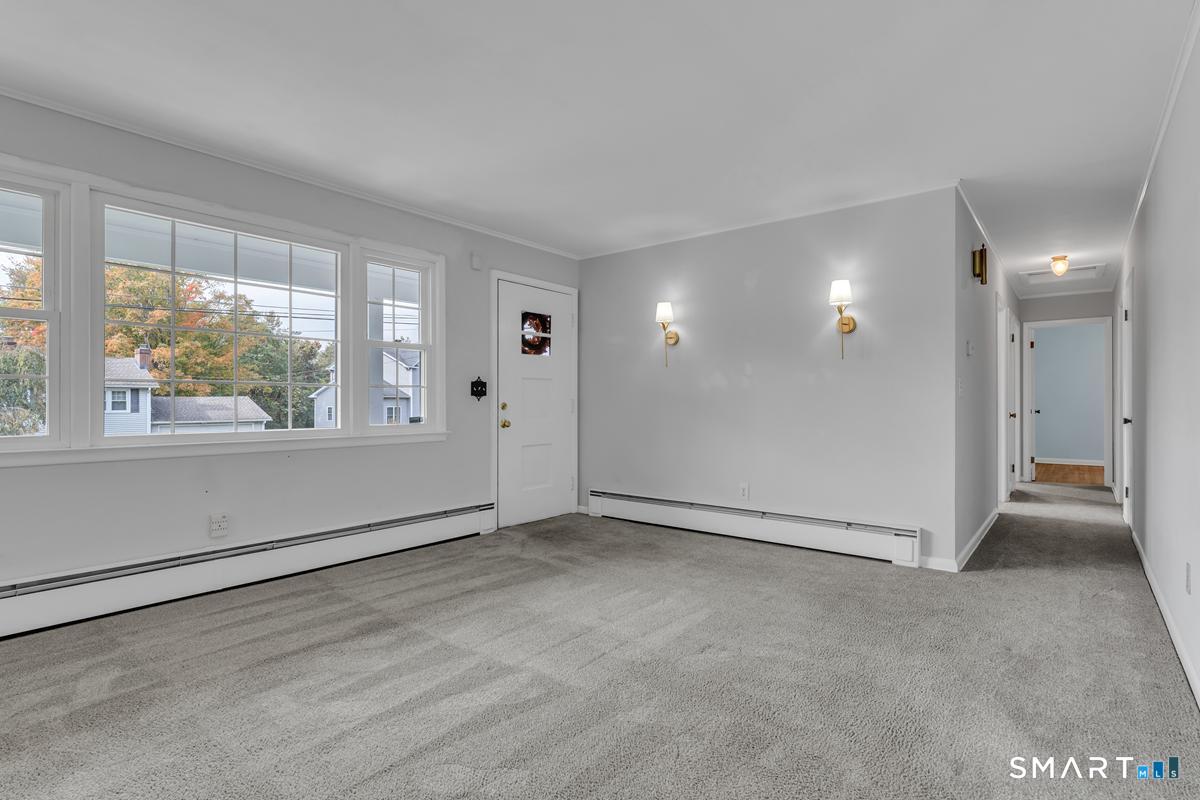 9 Victoria Drive Branford CT 06405
