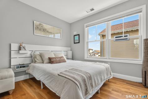 32 Deerfield Avenue Milford CT 06460