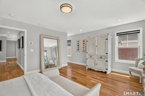 32 Deerfield Avenue Milford CT 06460