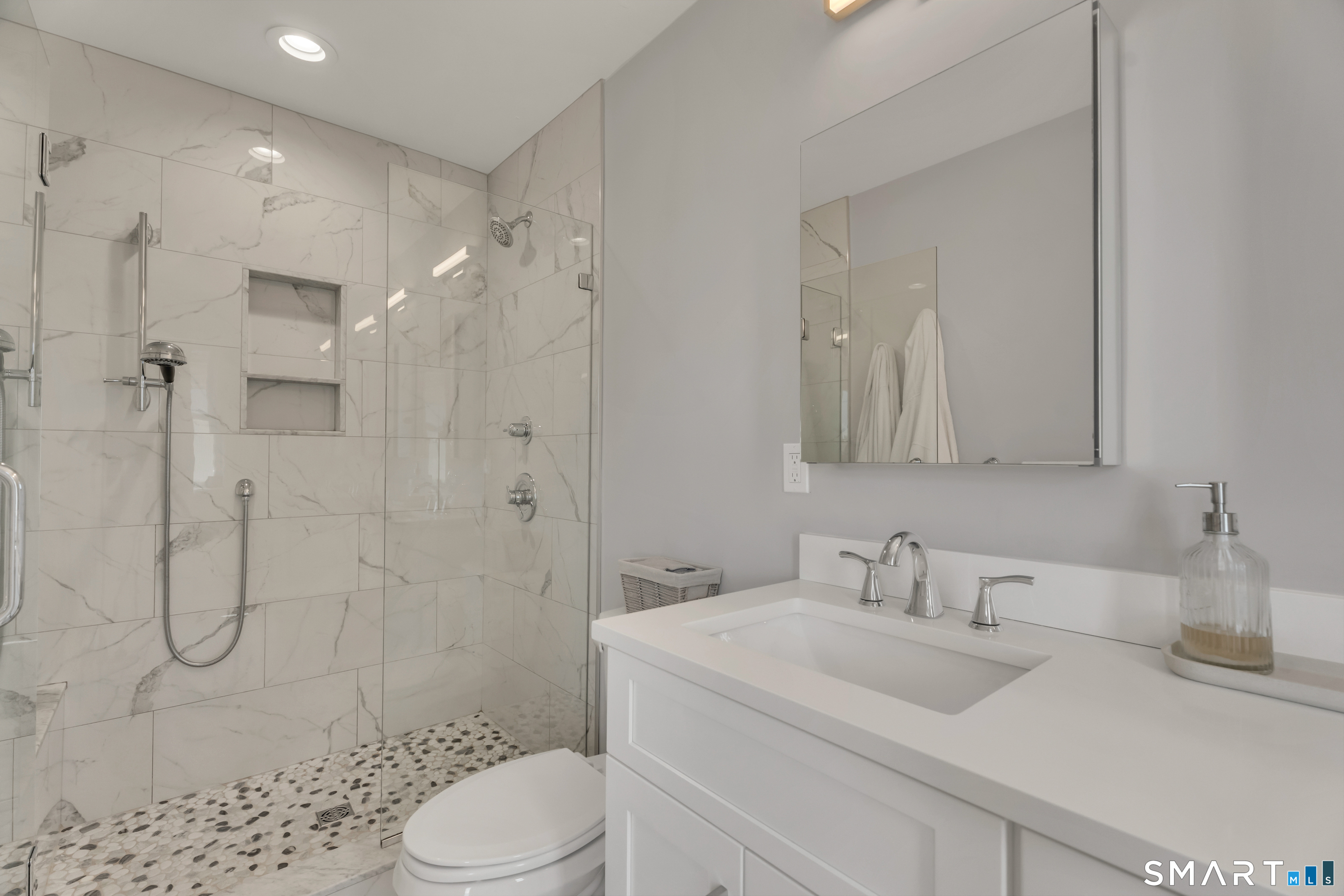 32 Deerfield Avenue Milford CT 06460