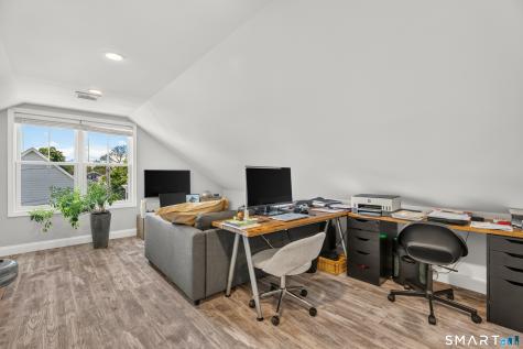 32 Deerfield Avenue Milford CT 06460
